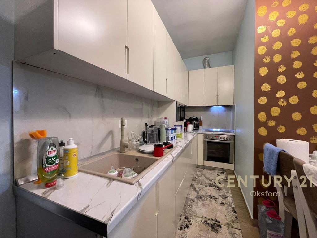 SHITET APARTAMENT 2+1 TE SHKOLLA E BASHKUAR