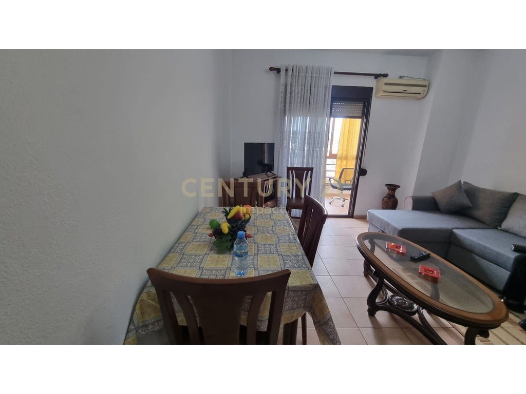 Apartament 1+1 Me Qira në Rruga e Dibrës, Tiranë - 450€ | 60 m²