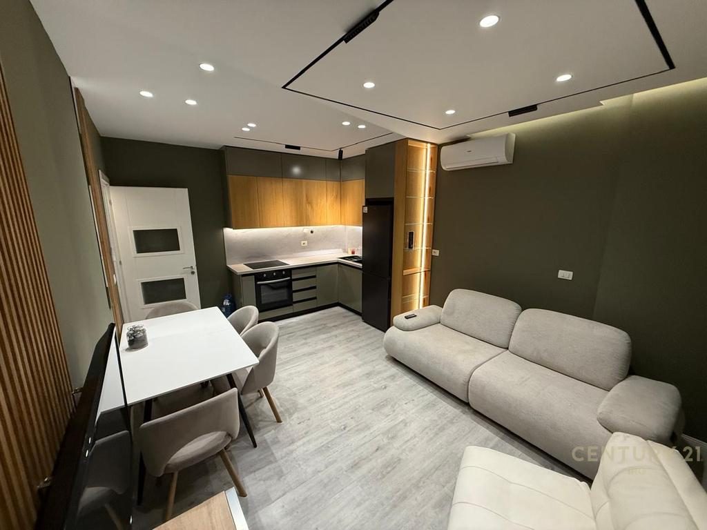 Jepet me qira apartament 2+1 me post parkimi ne Ali Dem!