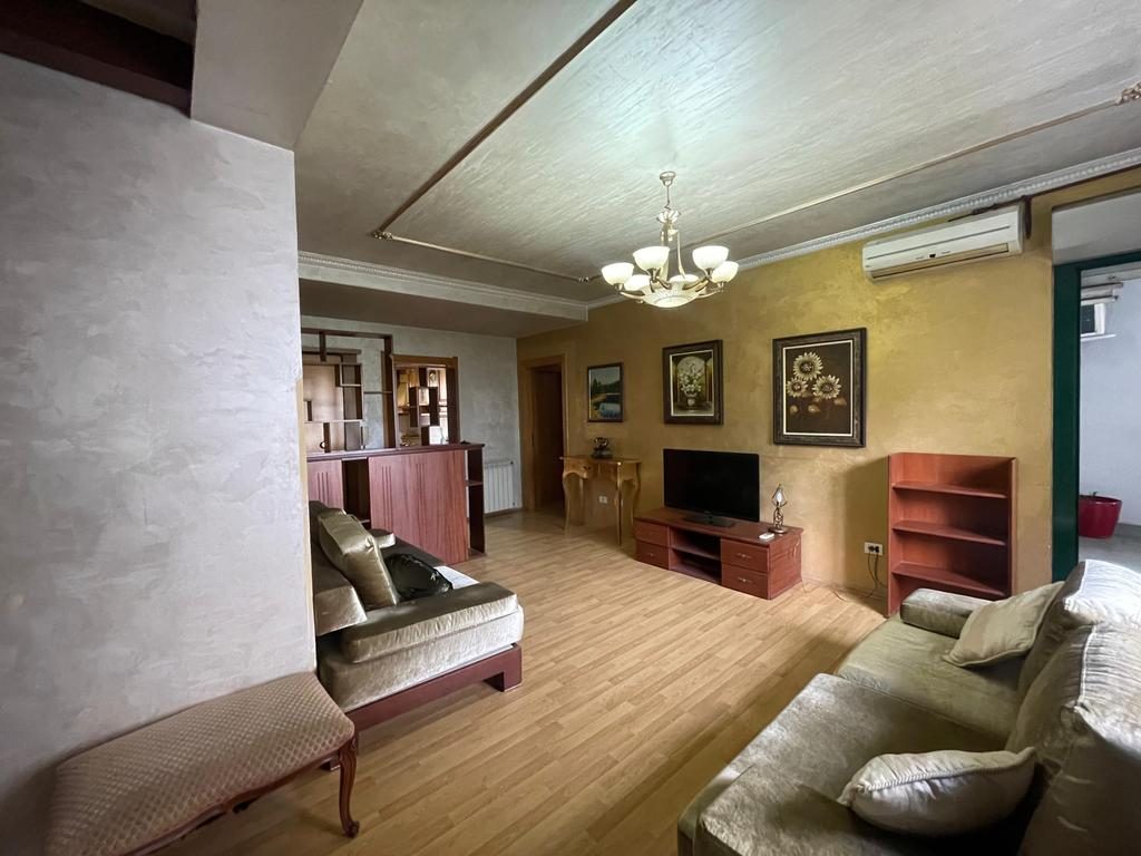 APARTAMENT 3+1+2 PER QIRA TEK ZOGU I ZI!