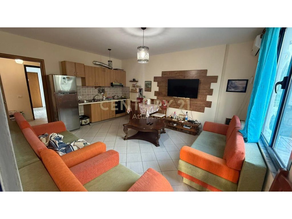 Apartament 1+1 Për Shitje Rruga Viena| 75 m²