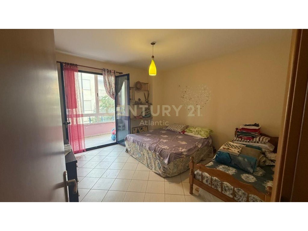 Apartament 1+1 Për Shitje Rruga Viena| 75 m²