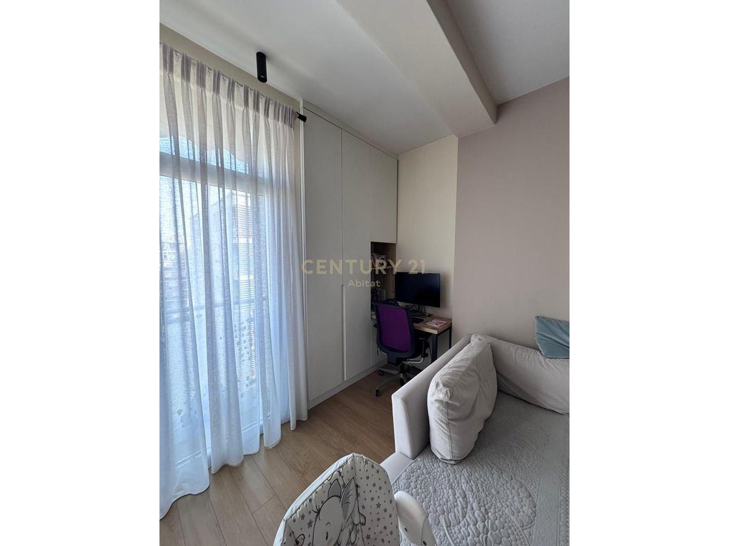 Apartament 2+1 per shitje- Kika 2, Komuna e Parisit
