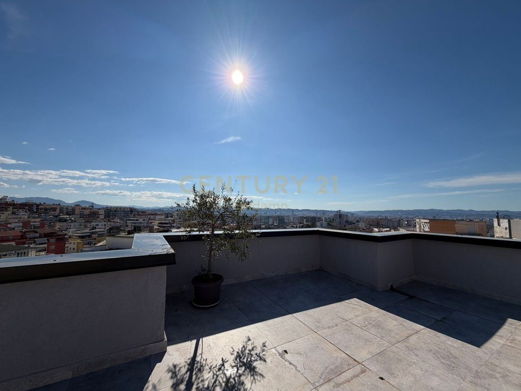 Shitet apartament 3+1+2 – Fresk, Pamje Panoramike e Tiranës