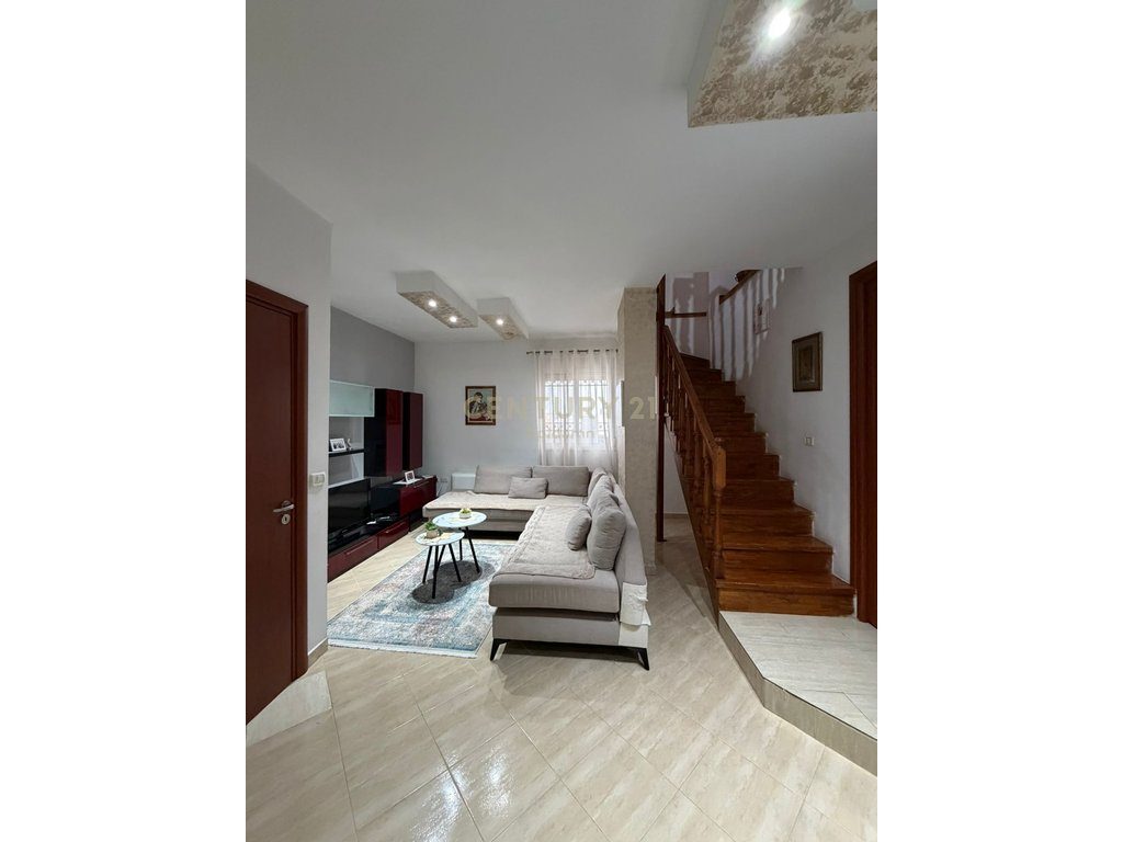 Shitet apartament 3+1+2 – Fresk, Pamje Panoramike e Tiranës