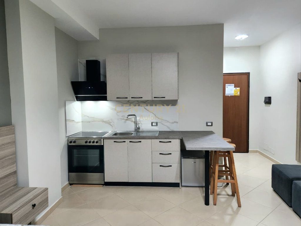 Apartament për Shitje pranë Marina Bay Resort, Lungomare