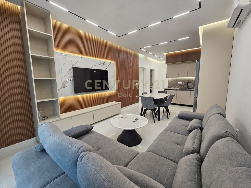 JAPIM ME QIRA APARTAMENT 1+1+ POST PARKIMI!