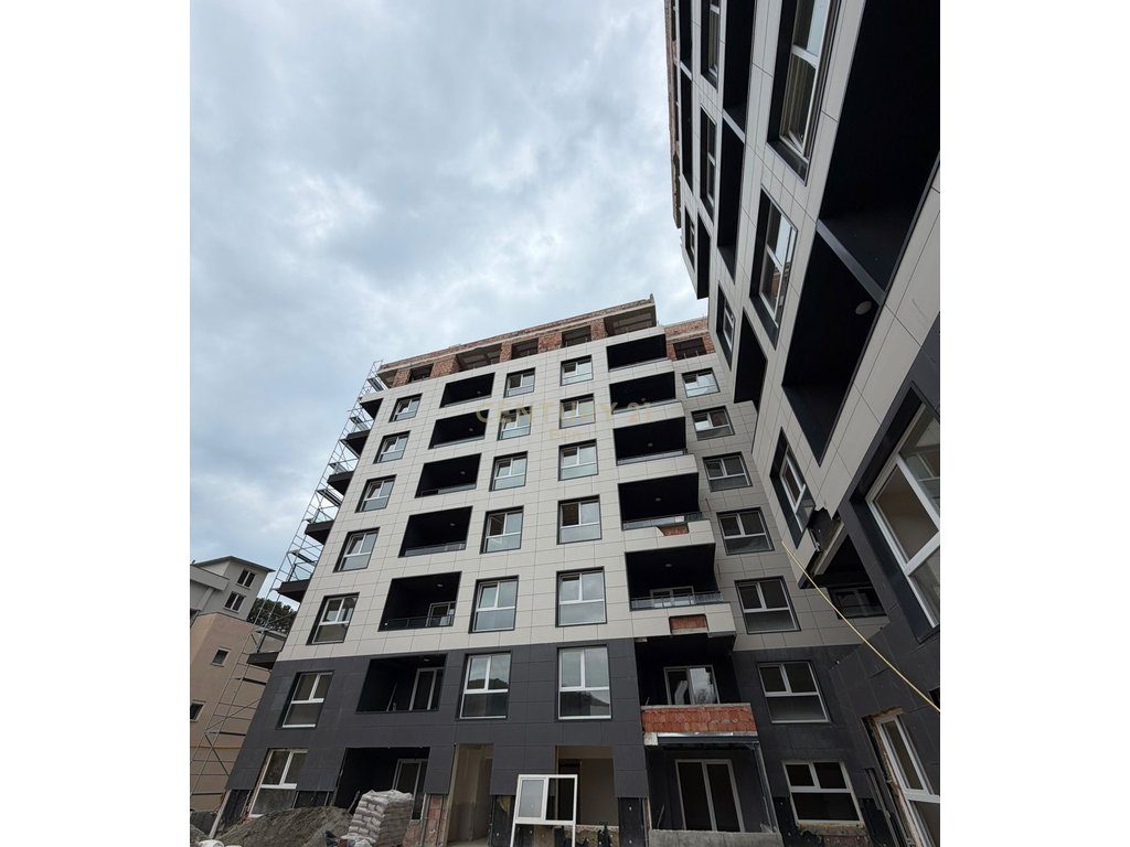 SHITET APARTAMENT 2+1 MONTEVIDEO RESIDENCE TE MALI ROBIT!