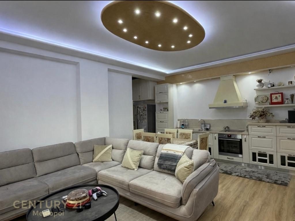 Super Apartament për Shitje – Liqeni i Thatë (pa Malore)