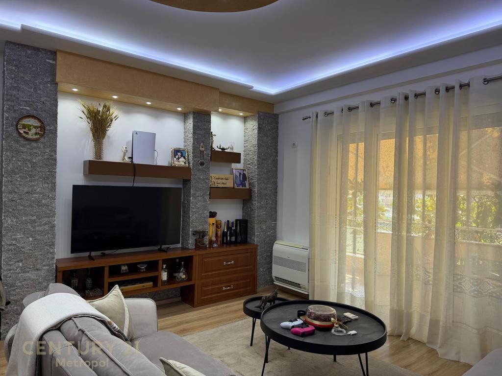Super Apartament për Shitje – Liqeni i Thatë (pa Malore)