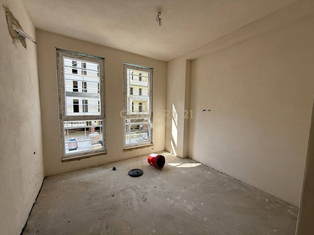 Apartament 1+1+ Post Parkimi për shitje në Univers City