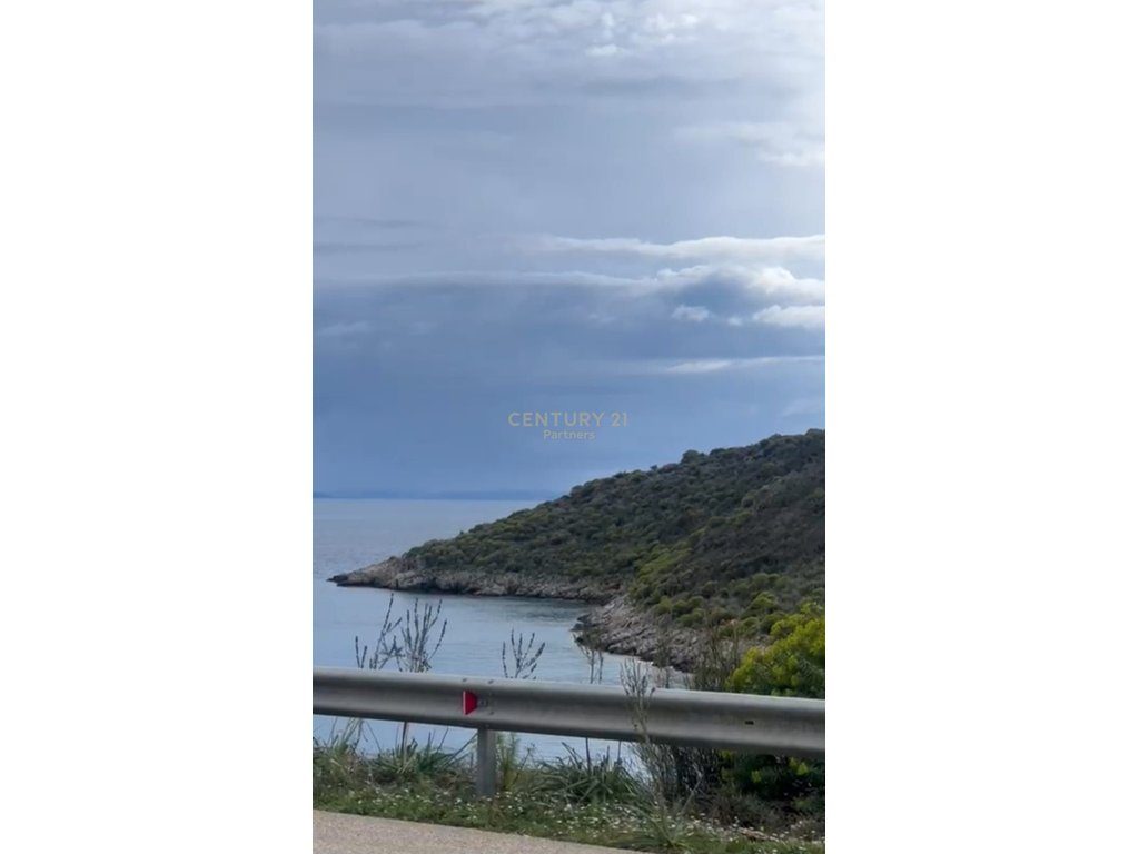 Shesim toke  truall ne vije te pare ne Porto Palermo, Vlorë !