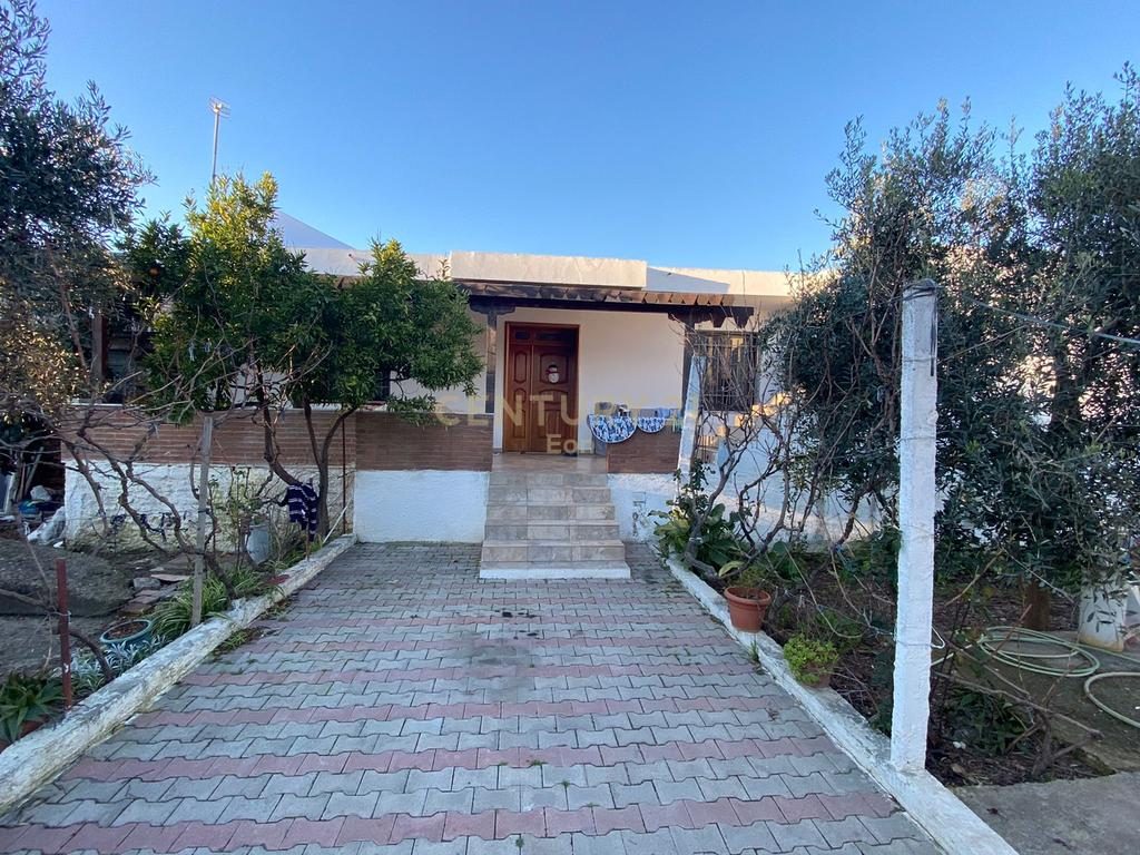 SHITET SHTEPI PRIVATE NE PORTO ROMANO DURRES  !!