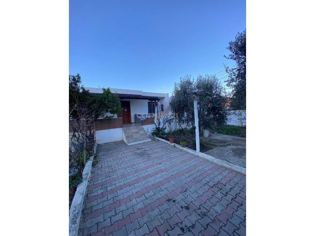 SHITET SHTEPI PRIVATE NE PORTO ROMANO DURRES  !!