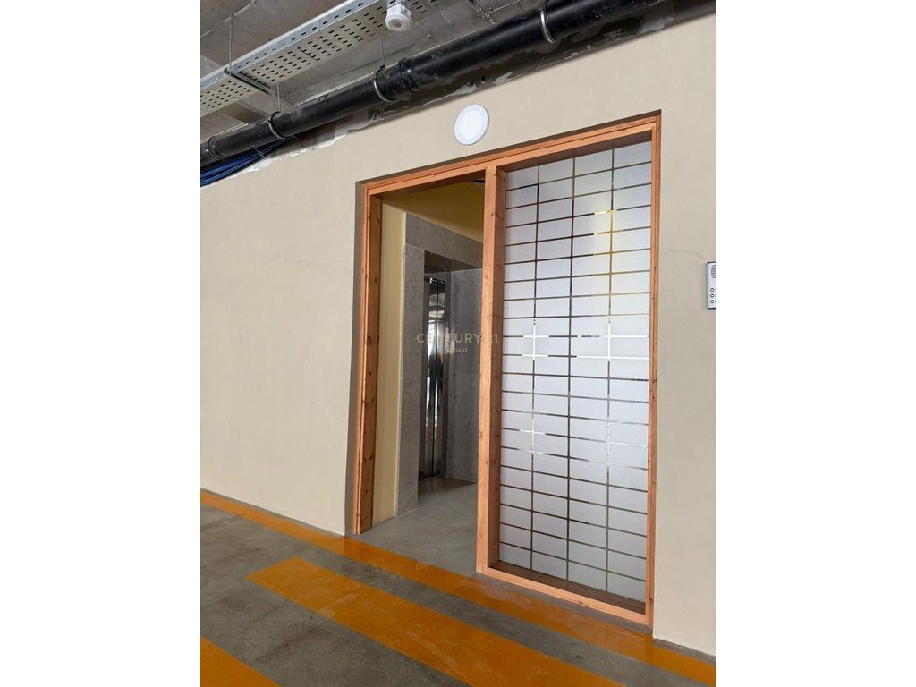 APARTAMENT 1+1 ME PAMJE DET NE SHITJE,VLORE