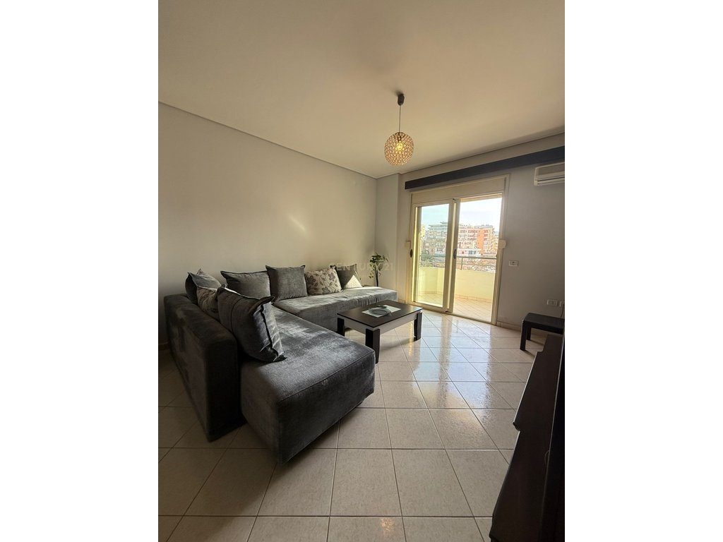 SHITET APARTAMENT 2+1+2  NE LAGJEN "24 MAJ", VLORE!