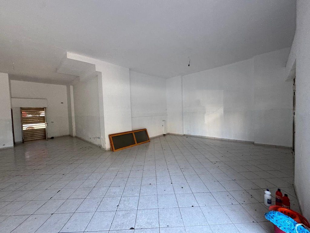 SHITET NJESI E NDODHUR PRANE ZONES SE SKELES!