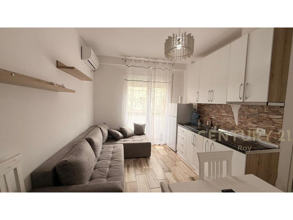 JEPET ME QERA APARTAMENT 1+1 NE GOLEM,PRANE HOTEL GRINT!