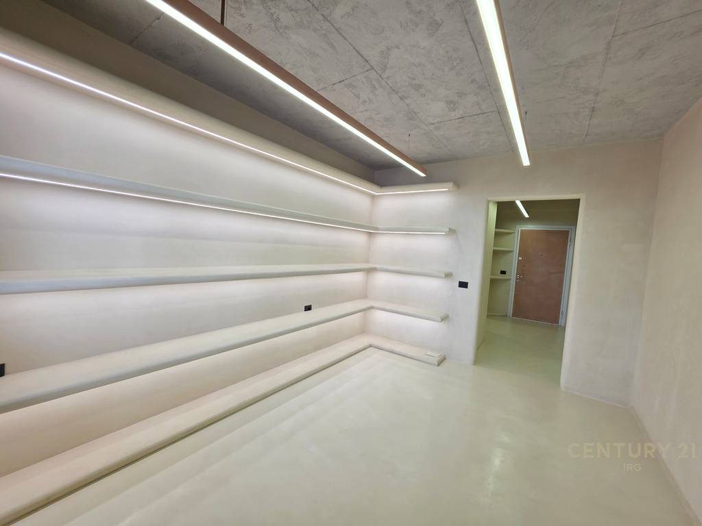 📍 Niku Construction – Komuna e Parisit
💎 Ambient për Qira
📐 66 m²