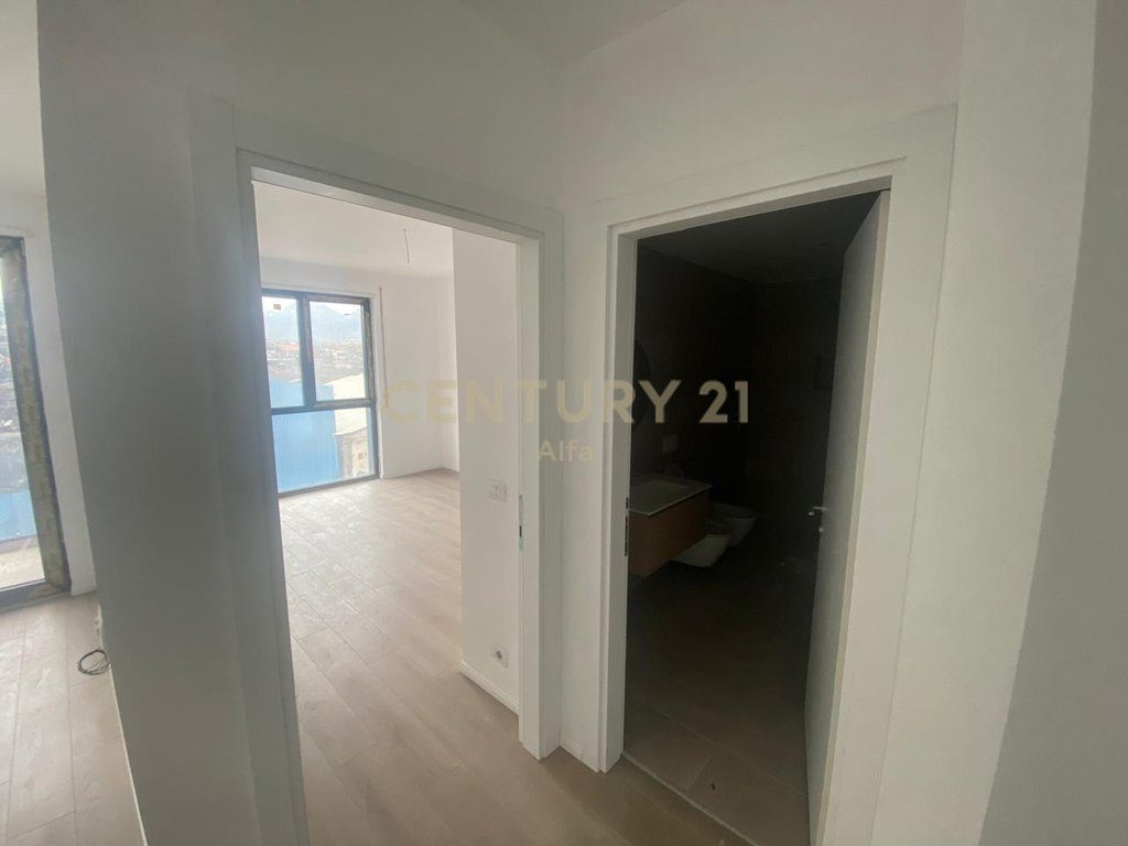 Apartament 1+1 me shitje  , Akses Tirana .
