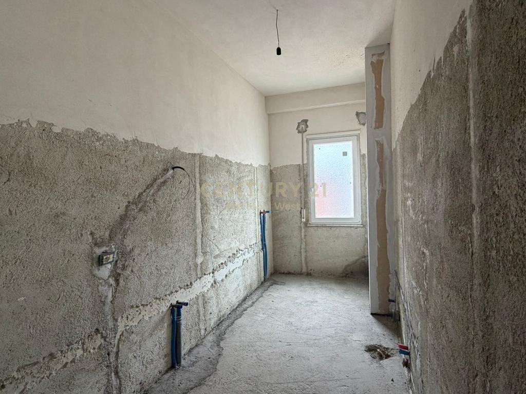 Penthouse për shitje në Misto Mame