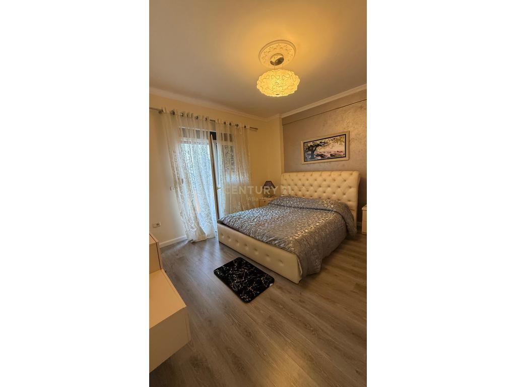 Apartament 1+1 Me Qira në Plazh Rrota e Kuqe, Durrës - 350€