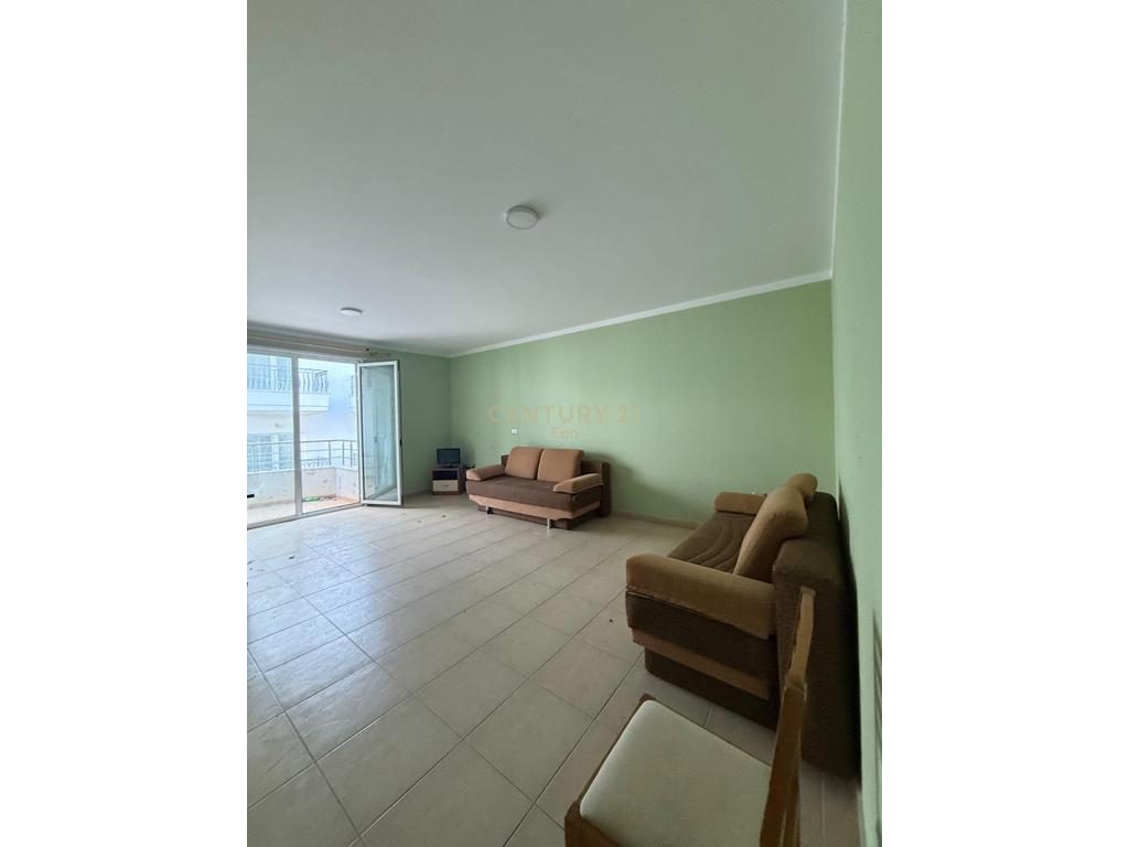 Apartament 1+1  për shitje në rezidencë luksoze pranë detit, Golem !