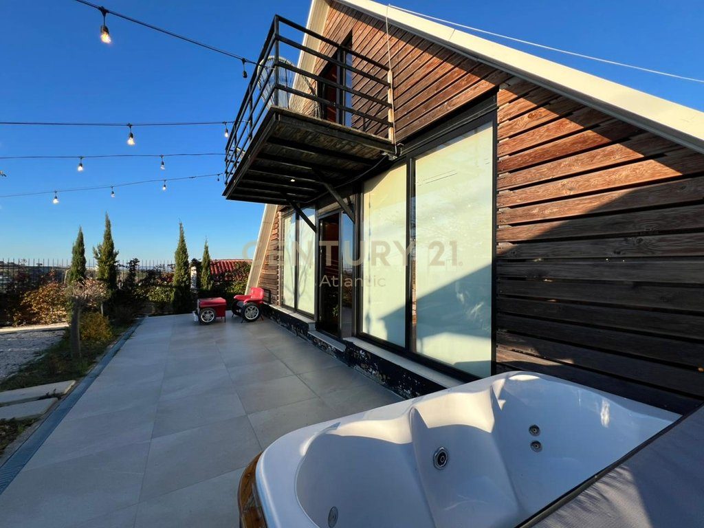 VILE ALPINE DRURI ME JACUZZI PER QERA NE SHKALLNUR DURRES !