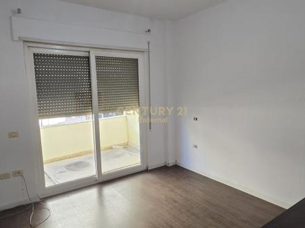 Apartament 2+1+2 per Shitje te Kopshti Zoologjik