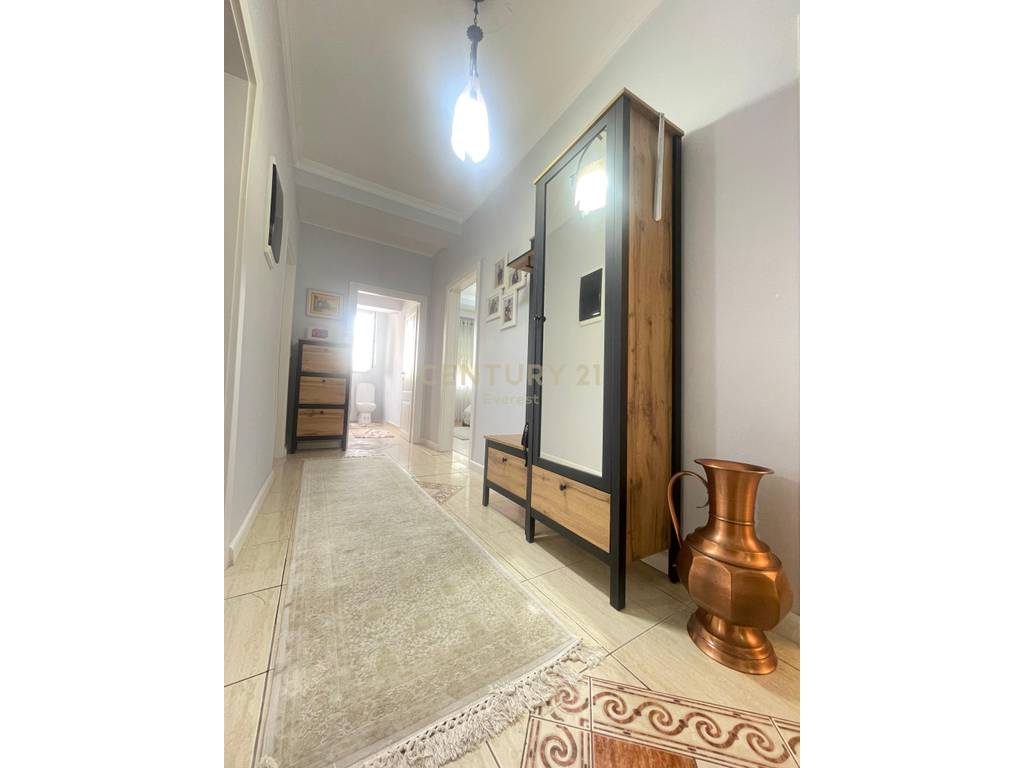 VASIL SHANTO, JAPIM ME QIRA APARTAMENT 3+1+2!