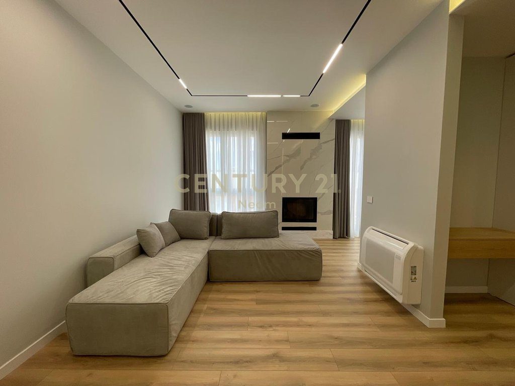 QIRA, APARTAMENT PREMIUM 1+1 me POST PARKIMI ‼️