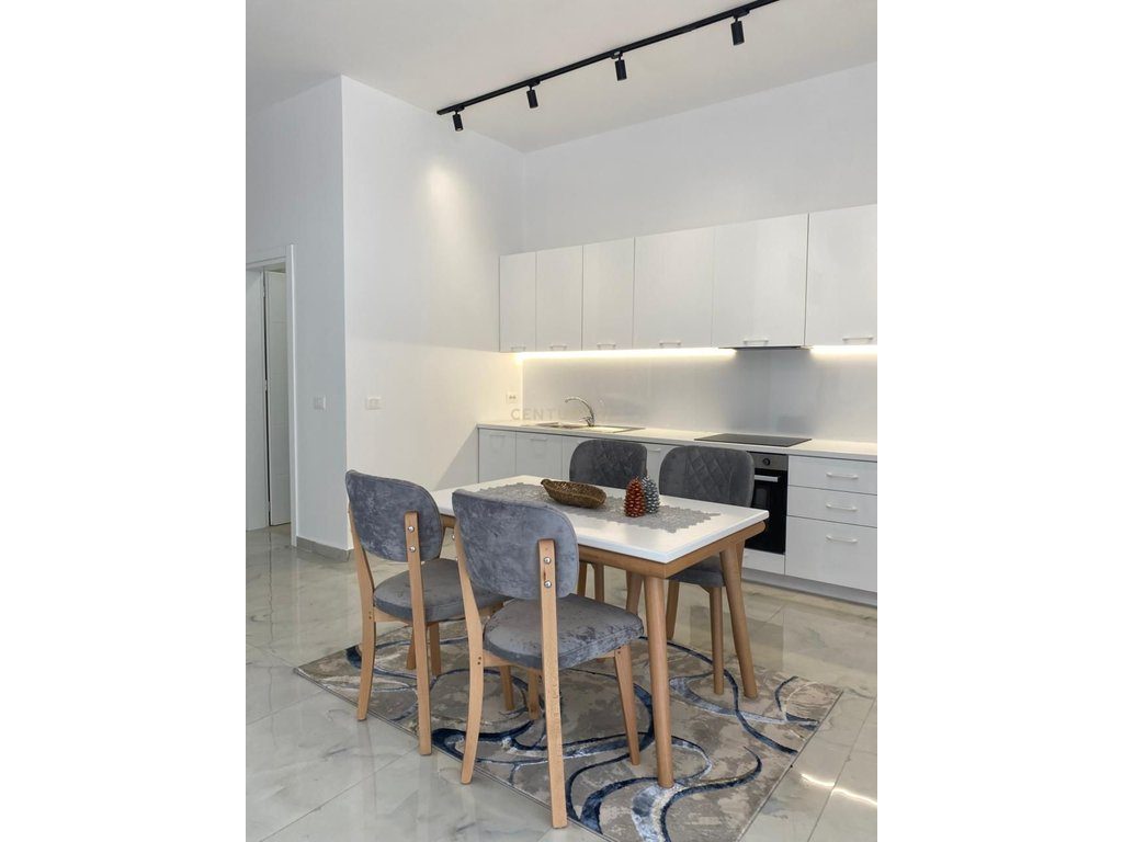 Apartament Per Qira Kompleksi Rafaelo, Fresk
