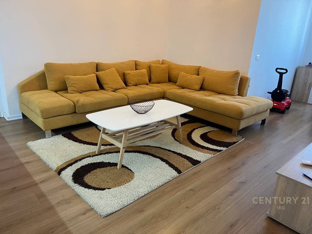 Apartament  2+1+2 me qera tek Grand Galeri!