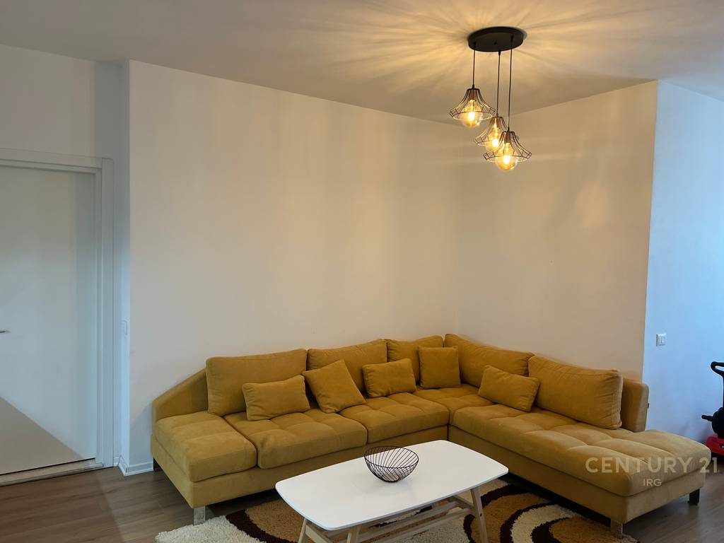 Apartament  2+1+2 me qera tek Grand Galeri!