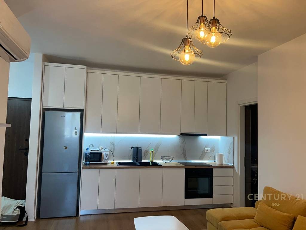 Apartament  2+1+2 me qera tek Grand Galeri!
