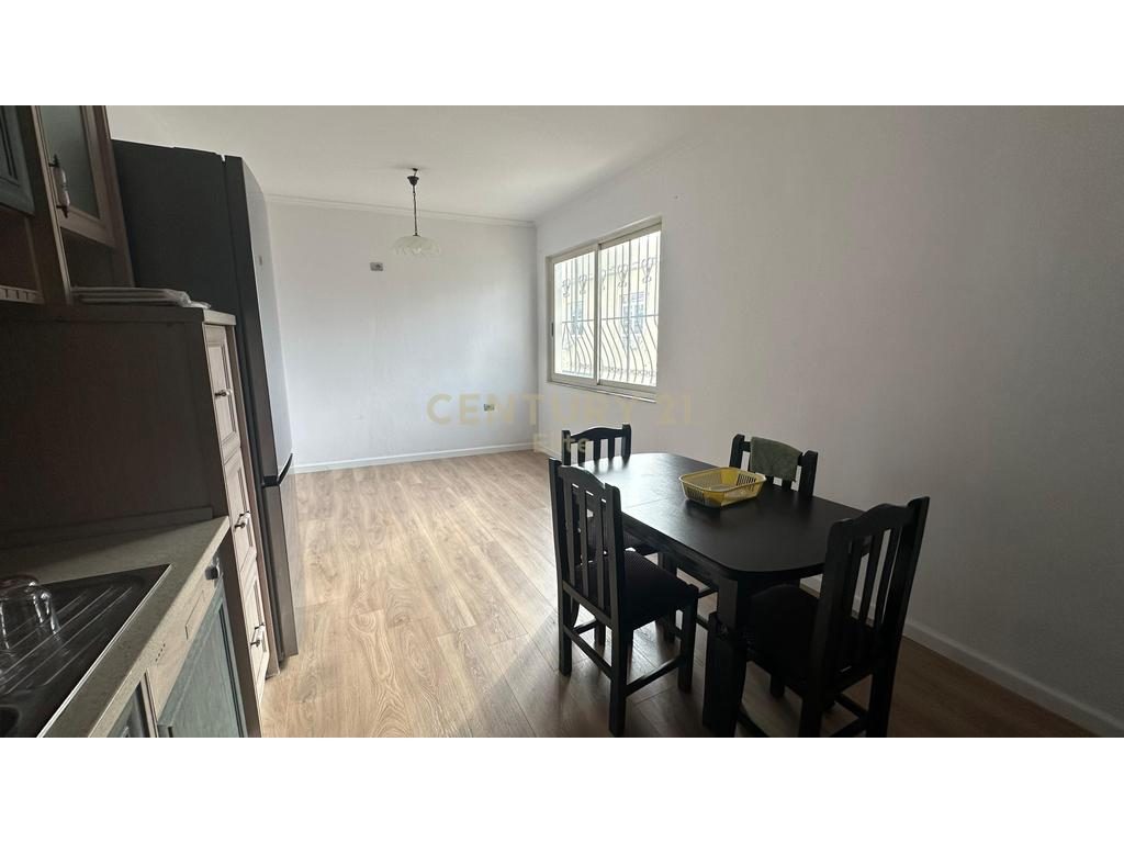 Qira, Apartament 2+1, Sheshi Willson