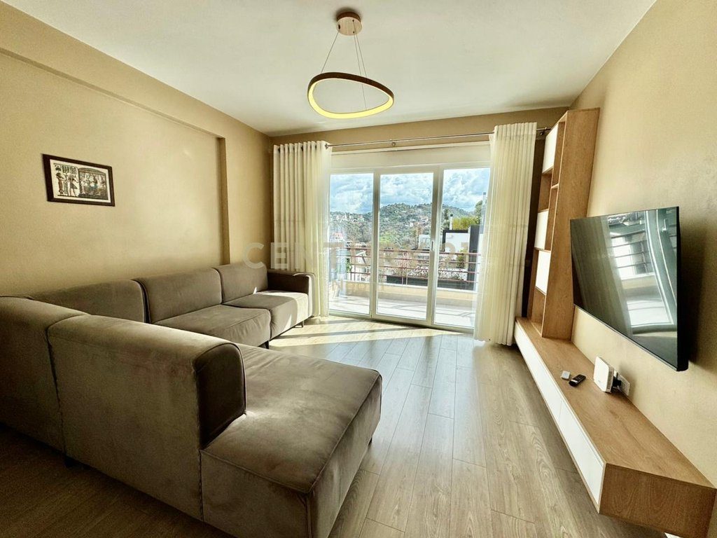 LIQENI I THATE,SHESIM APARTAMENT 2+1+2 NE KOMPLEKSIN FZ!