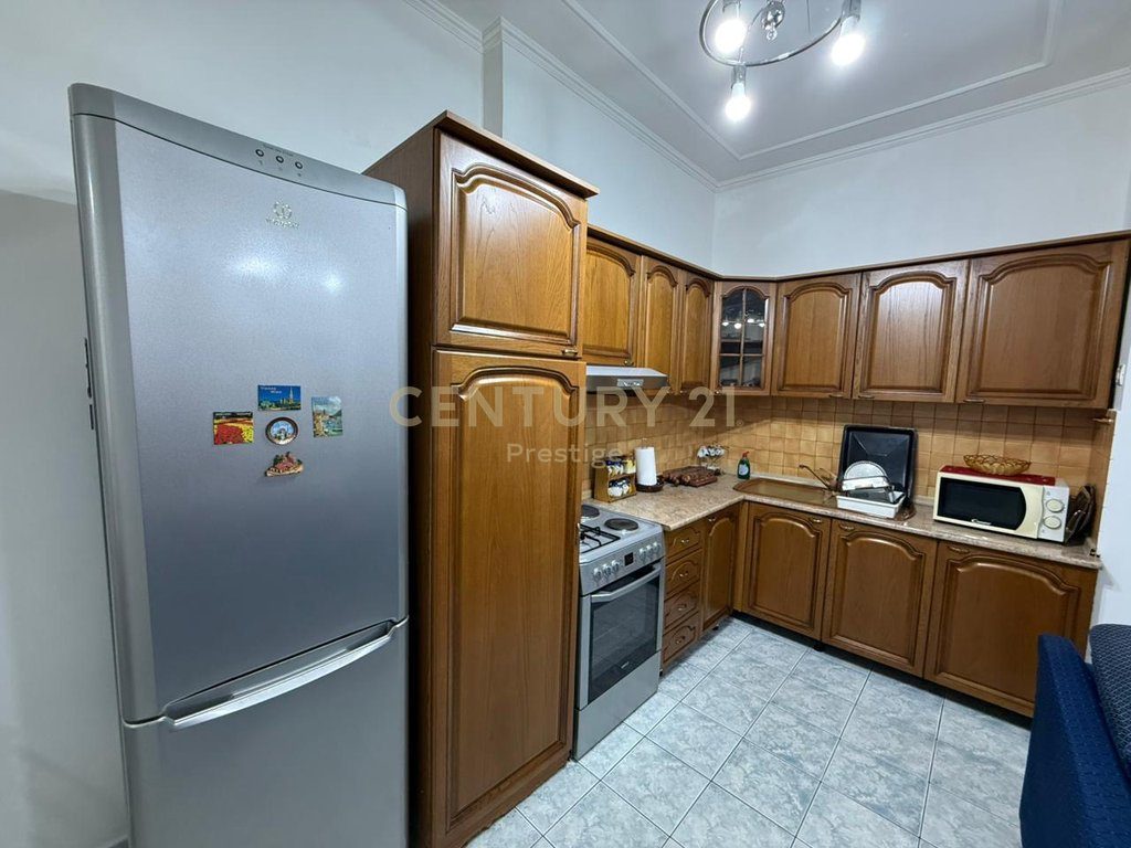 APARTAMENT 2+1 ME QIRA ISH-BLLOKU, TIRANE!