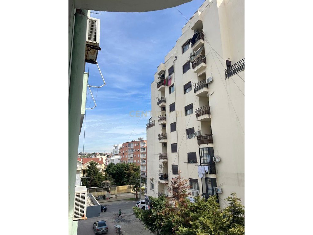 SHITET APARTAMENT 2+1 NE PLAZH, ILIRIA !