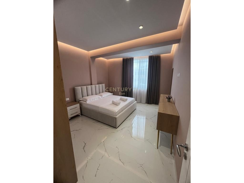 Apartament 2+1 Me Qira në Qendër të Golemit  !
