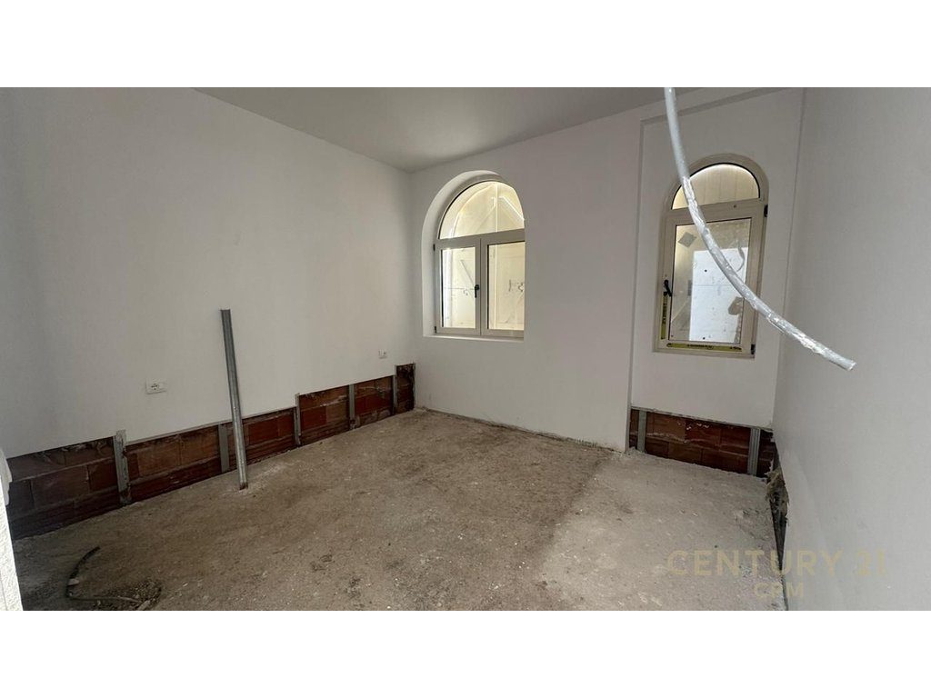 SHESIM APARTAMENT 2+1 NE SANTORINI RESIDENCE, DHËRMI!