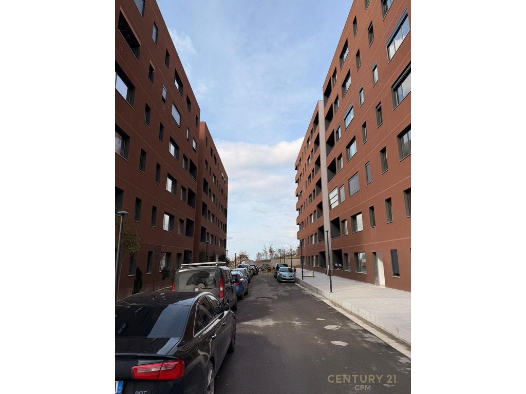 SHESIM APARTAMENT 2+1+2  RR. ELBASANIT TEK XIBRAKU!