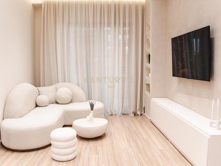 Shitet apartament 1+1 tek 21 Dhjetori, pranë Inxhinierisë së Ndërtimit.