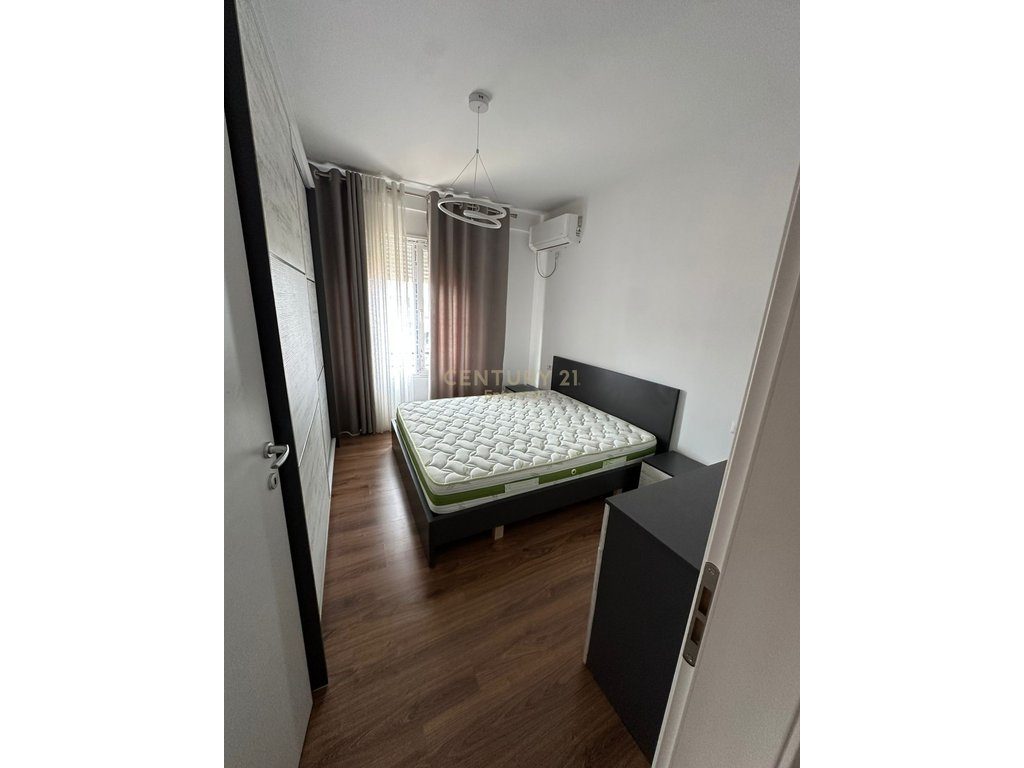 Selite - Jepet me qera 2+1 Prane Xhamise