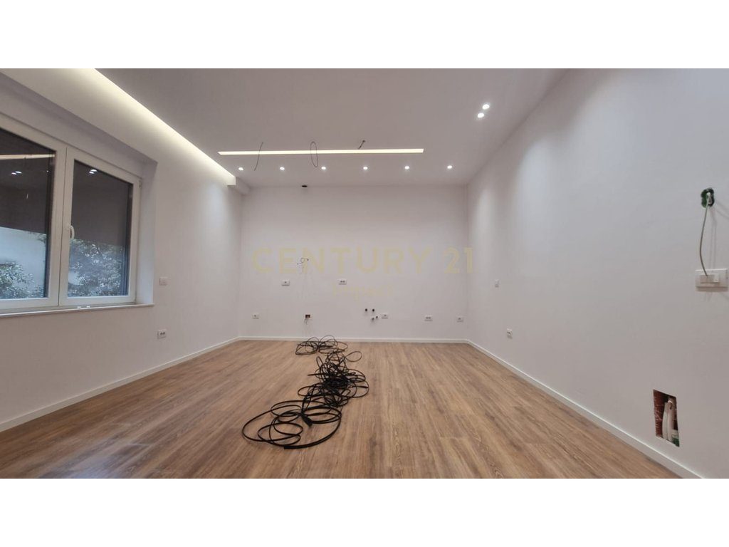 Apartament 2+1+2 ne Shitje tek Kopshti Zoologjik, Tiranë - 220,000€ | 102.32 m²