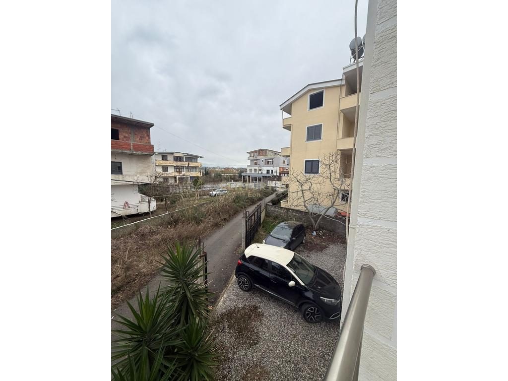 Shitet Shtëpi 2-Katëshe pranë Plazhit, Durres !