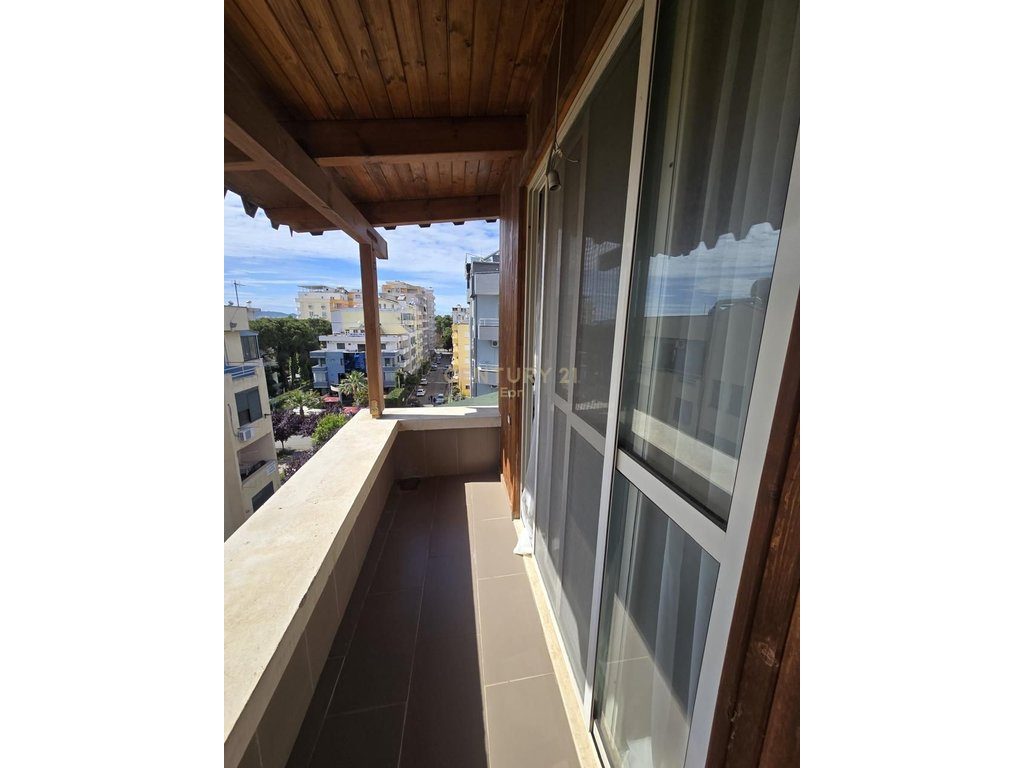 Apartament 1+1 tek Shkëmbi i Kavajës, Durrës !