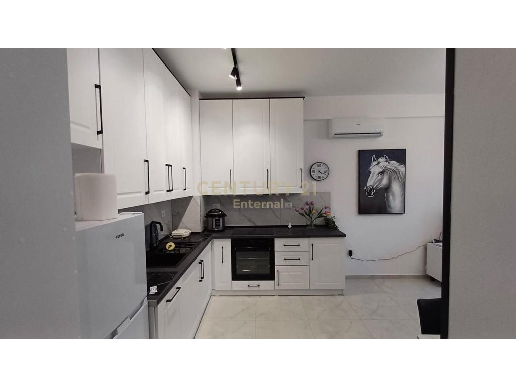 Apartament 1+1 Me Qira Rezidenca OXA , Shkoze