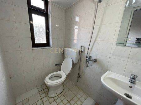 QIRA, DUPLEX 2+1 TEK KODRA E DIELLIT, PRANË ELEONORA