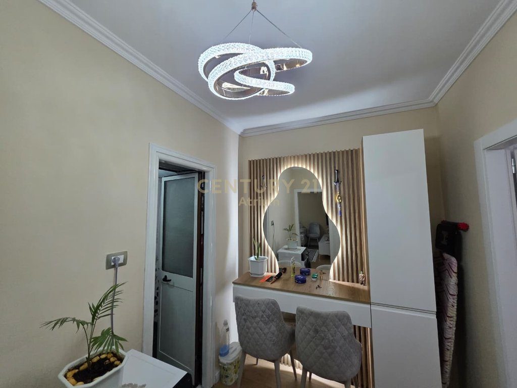 SHITET APARTAMENT 1+1 NE ZONEN E PORCELANIT (MBRAPA U.E.T)
